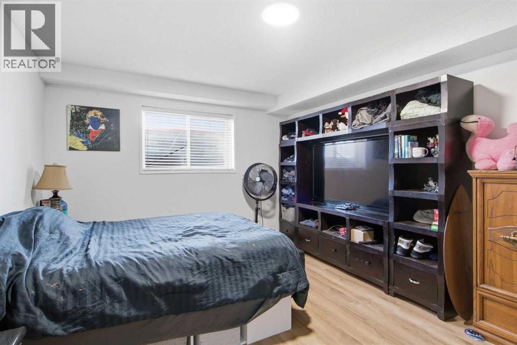 196 Gordon Drive SW — photo 41