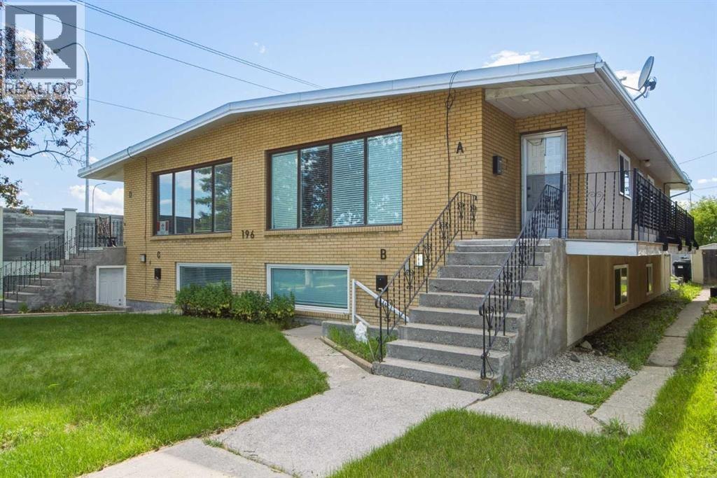 196 Gordon Drive SW — photo 2