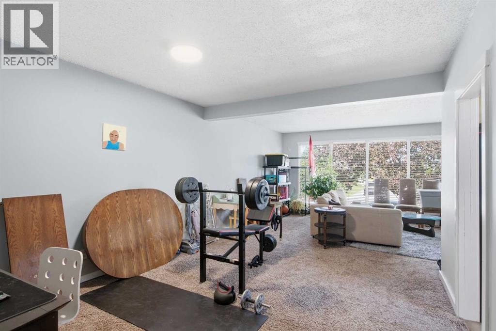 196 Gordon Drive SW — photo 28