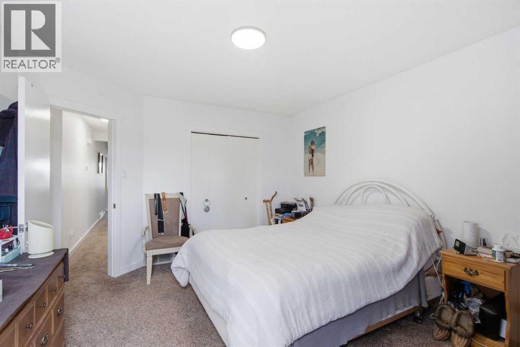 196 Gordon Drive SW — photo 12