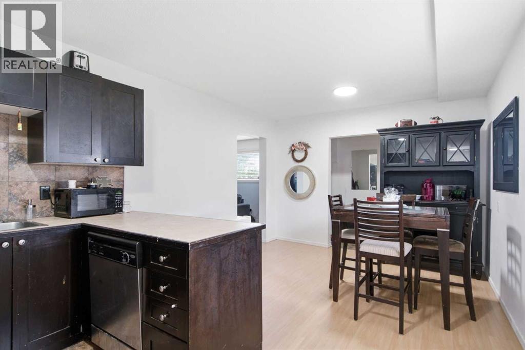 196 Gordon Drive SW — photo 34