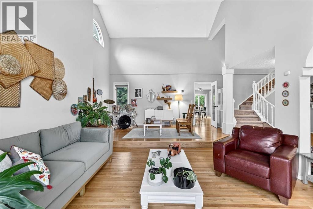 115 Woodpark Terrace SW — photo 9