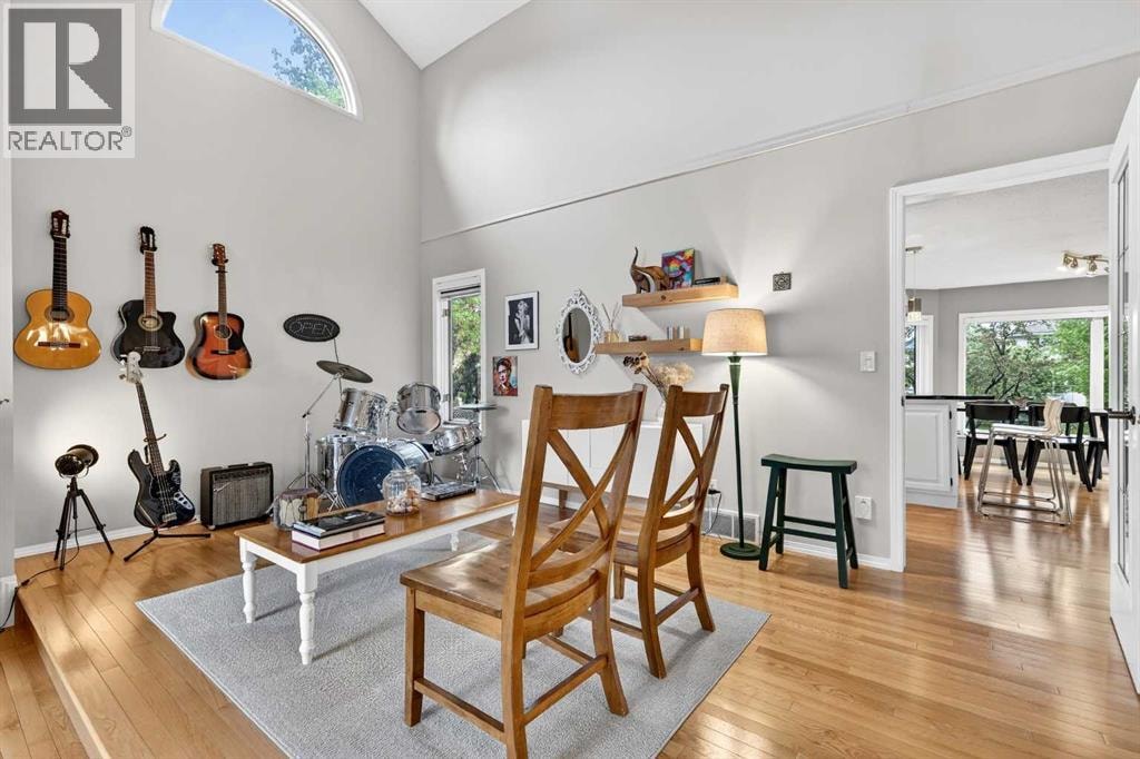 115 Woodpark Terrace SW — photo 10
