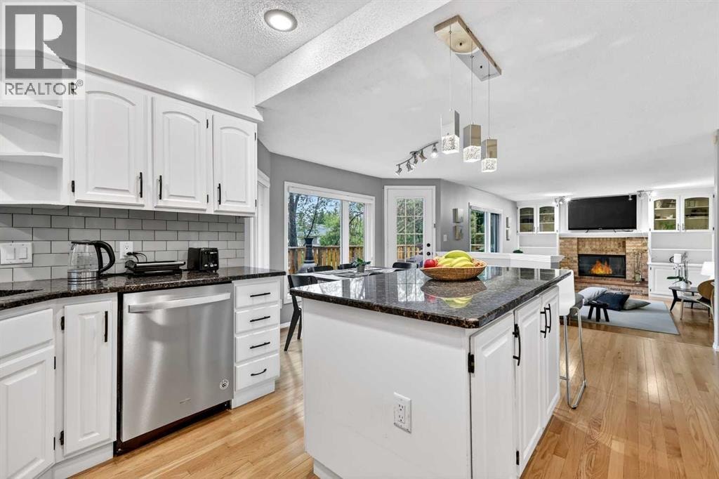 115 Woodpark Terrace SW — photo 17