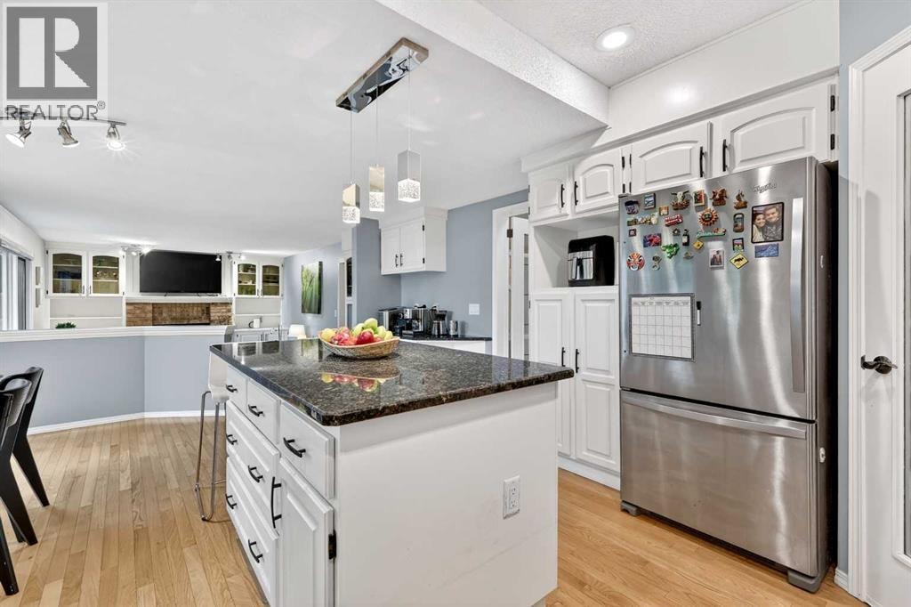 115 Woodpark Terrace SW — photo 18