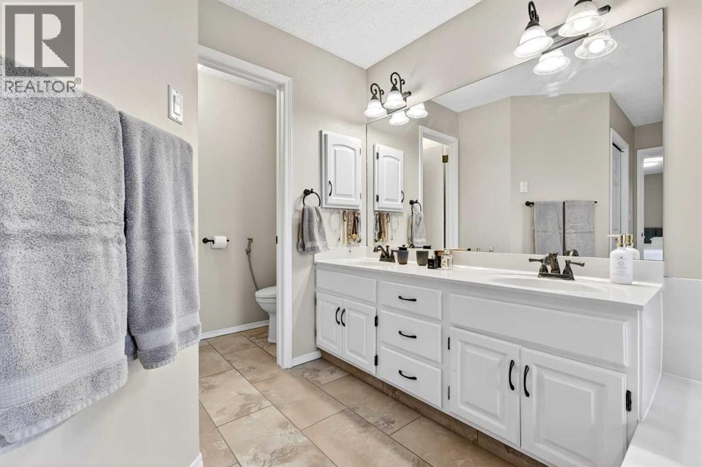 115 Woodpark Terrace SW — photo 31