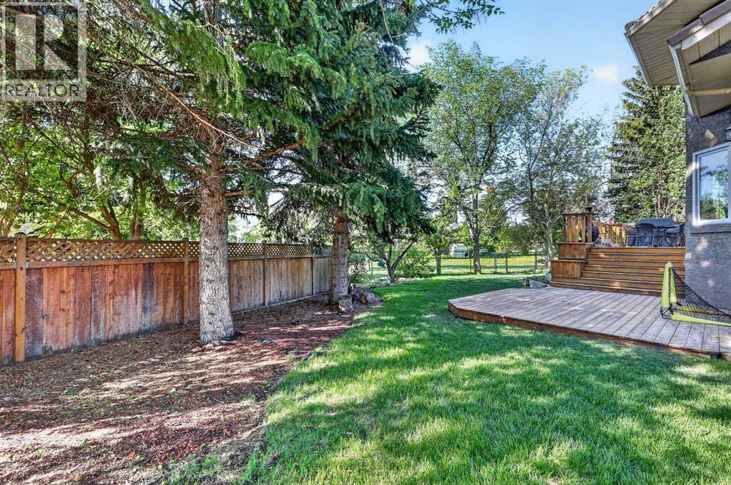 115 Woodpark Terrace SW — photo 48