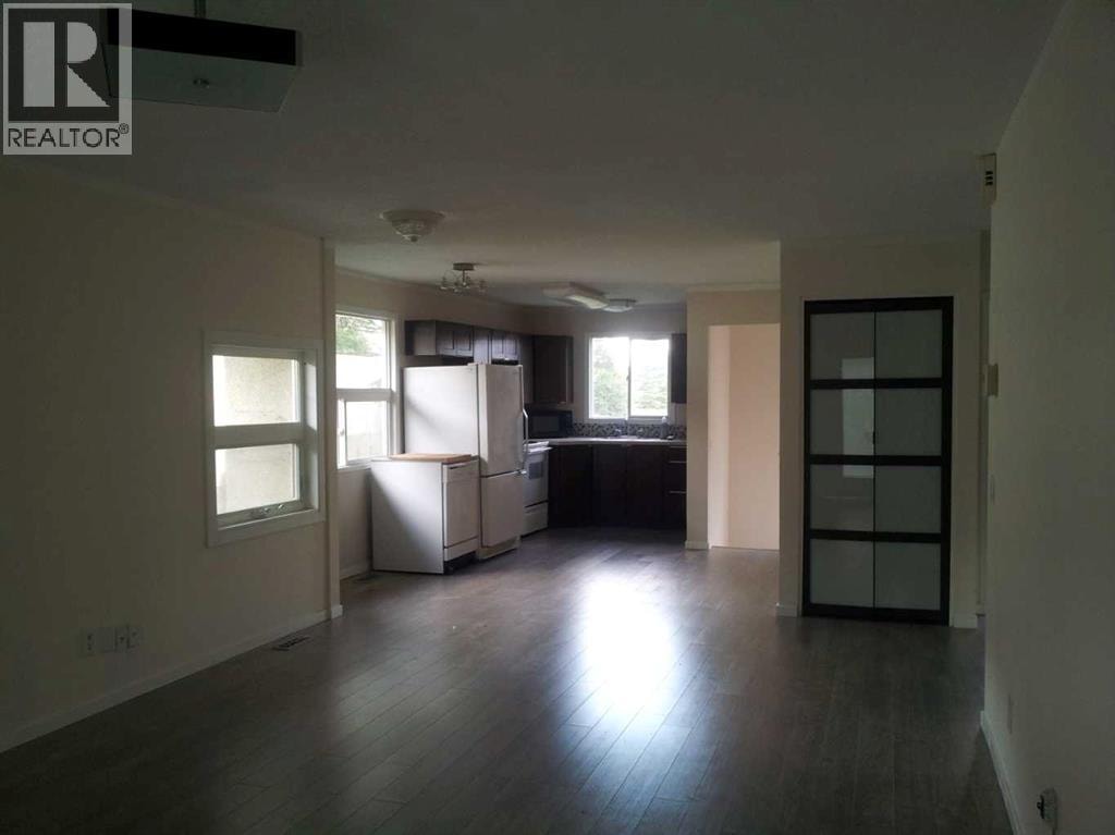 3256 Doverville Crescent SE — photo 3