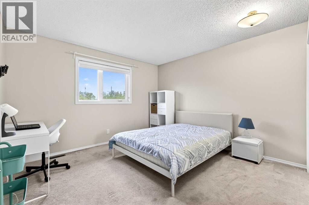 115 Woodpark Terrace SW — photo 37