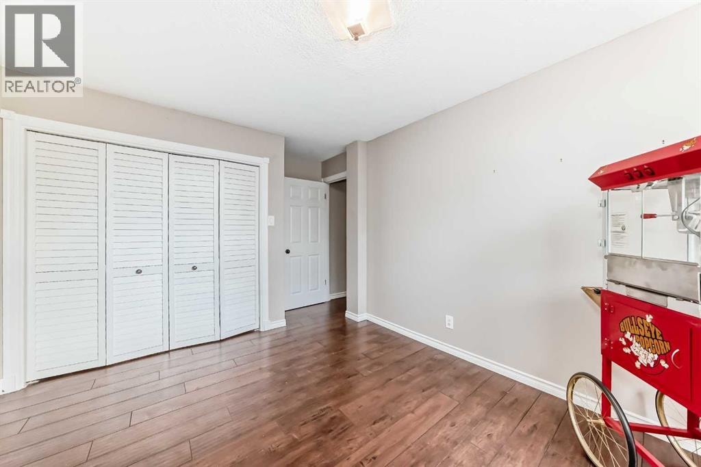 201, 516 Cedar Crescent SW — photo 27