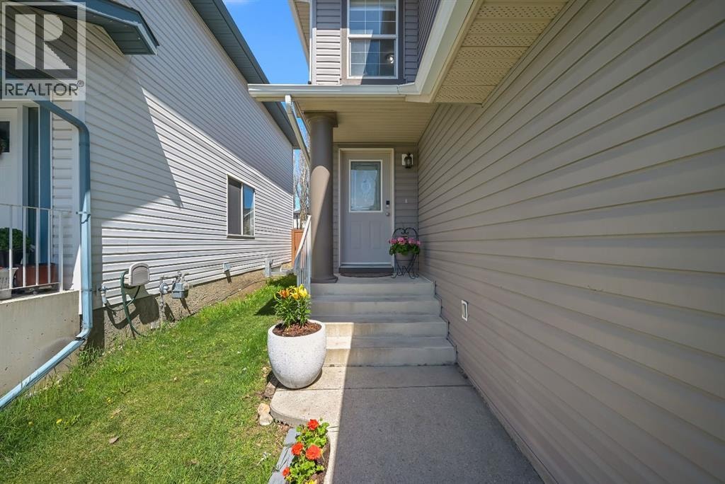 408 Bridlewood Court SW — photo 4