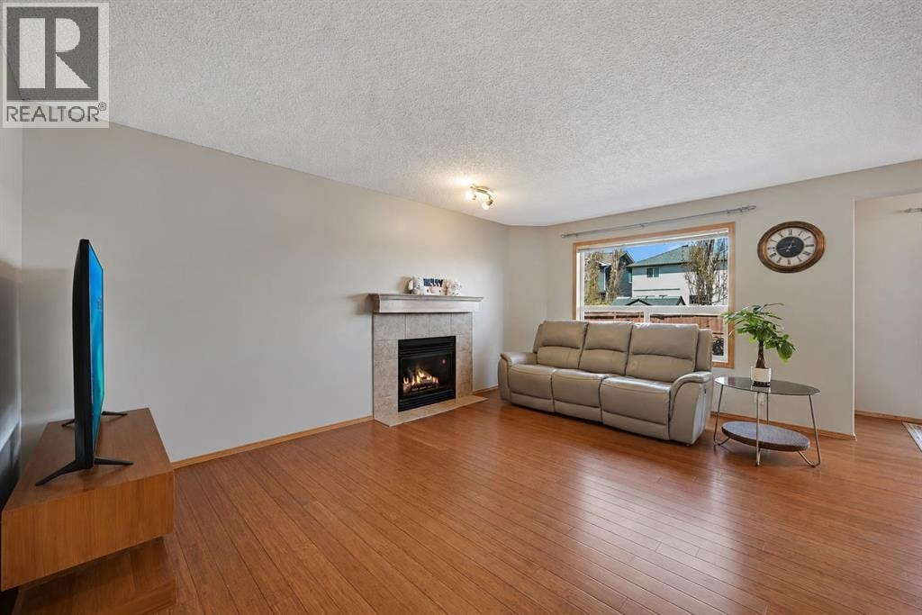408 Bridlewood Court SW — photo 6