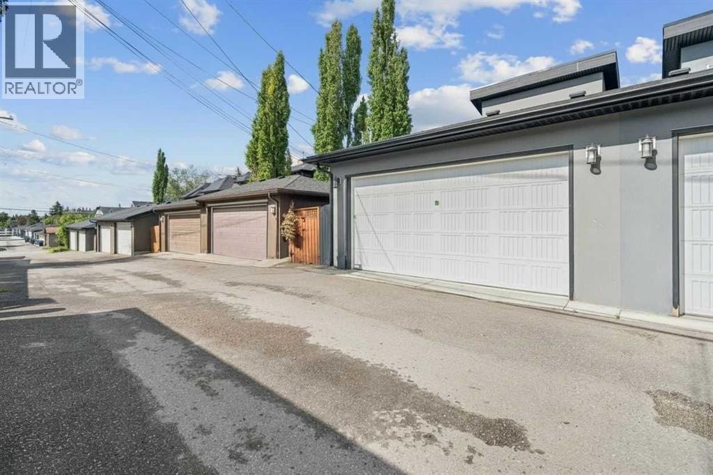 2026 32 Street SW — photo 36