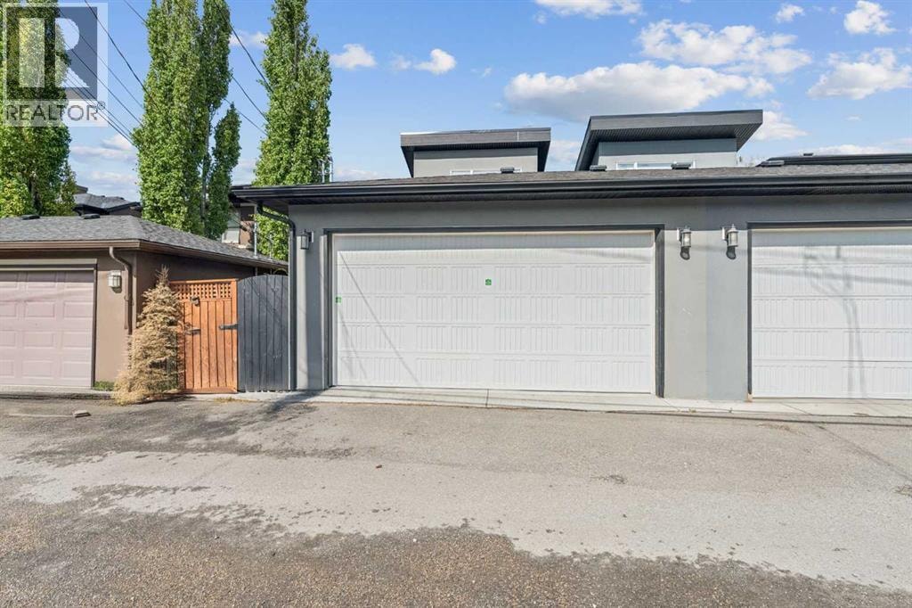 2026 32 Street SW — photo 35