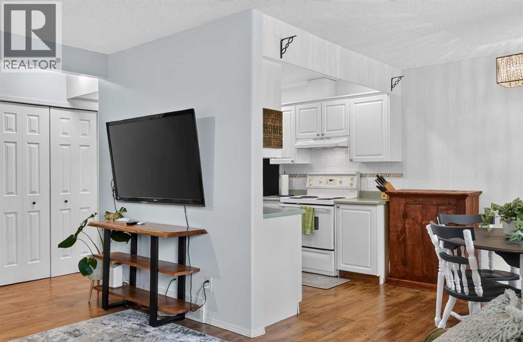 37 Beddington Gardens NE — photo 11