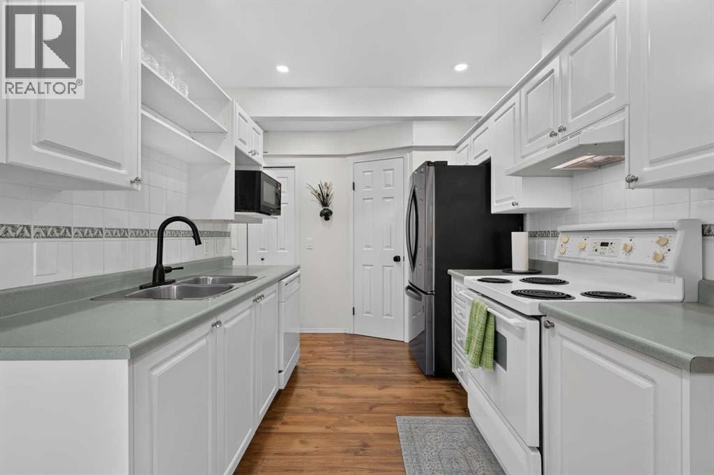 37 Beddington Gardens NE — photo 16