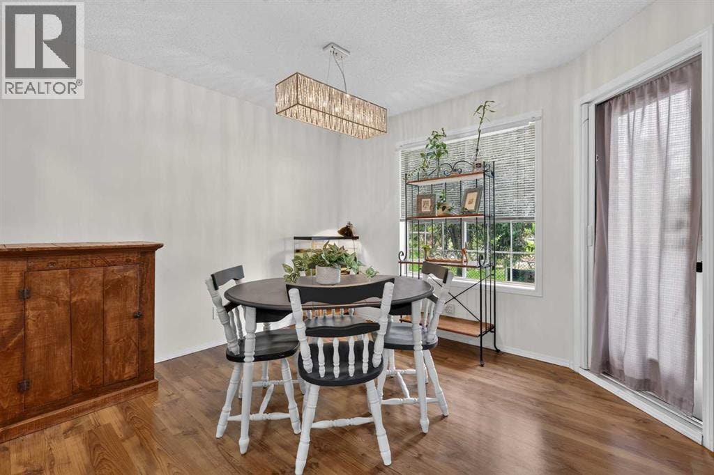 37 Beddington Gardens NE — photo 17
