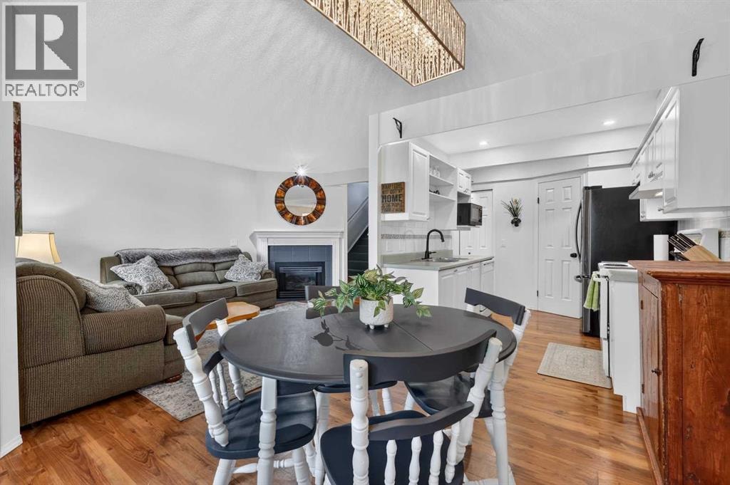 37 Beddington Gardens NE — photo 18