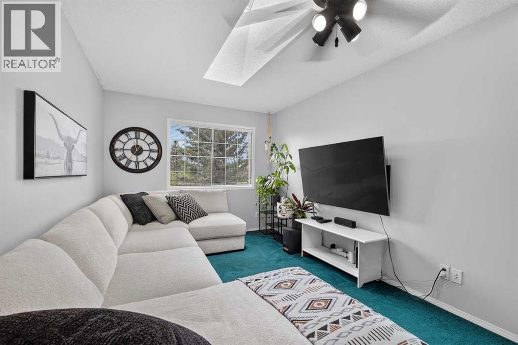 37 Beddington Gardens NE — photo 21
