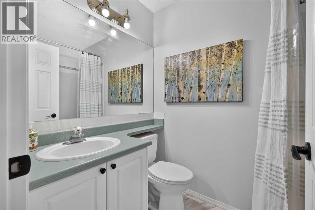 37 Beddington Gardens NE — photo 22