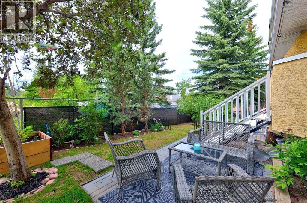 37 Beddington Gardens NE — photo 28