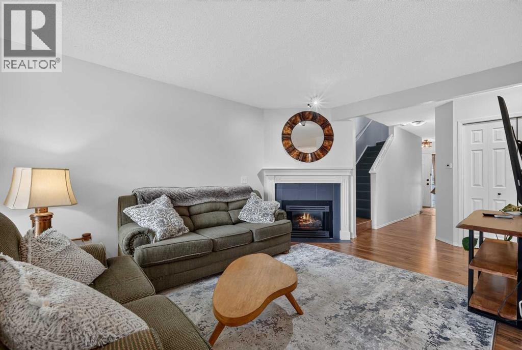 37 Beddington Gardens NE — photo 9