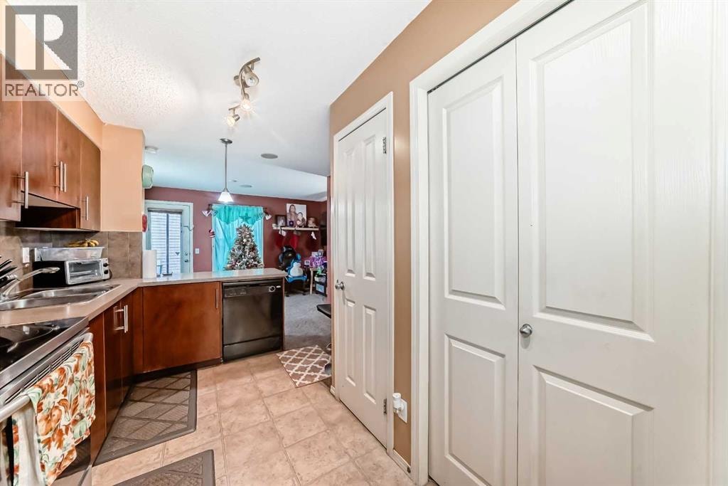 244 Saddlebrook Point NE — photo 10