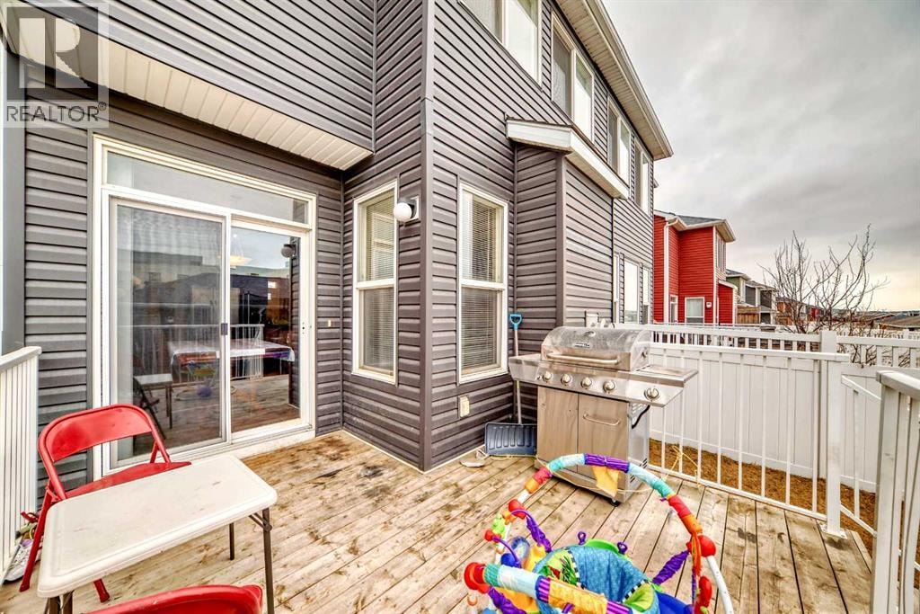 104 Redstone Avenue NE — photo 14