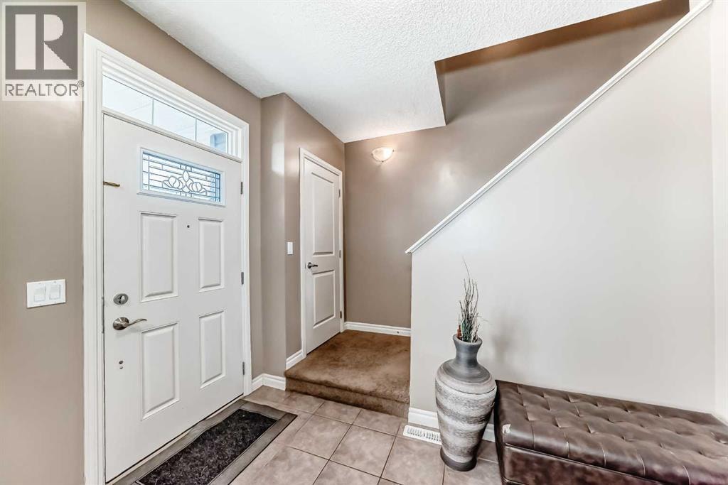 104 Redstone Avenue NE — photo 4