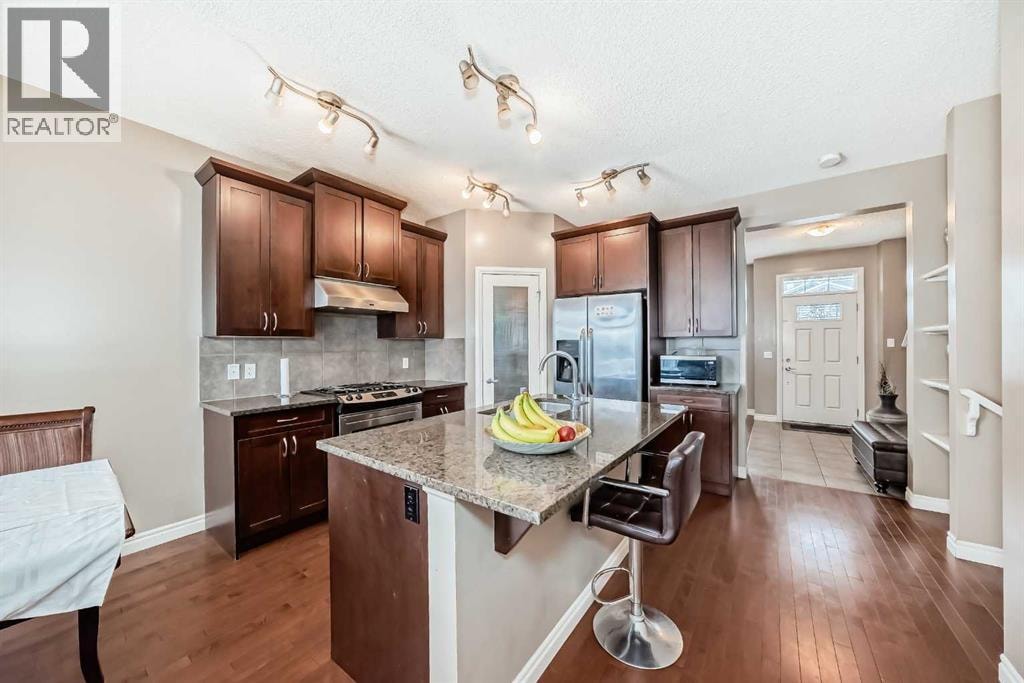 104 Redstone Avenue NE — photo 5