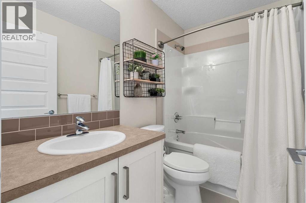 1717 Baywater Road SW — photo 33
