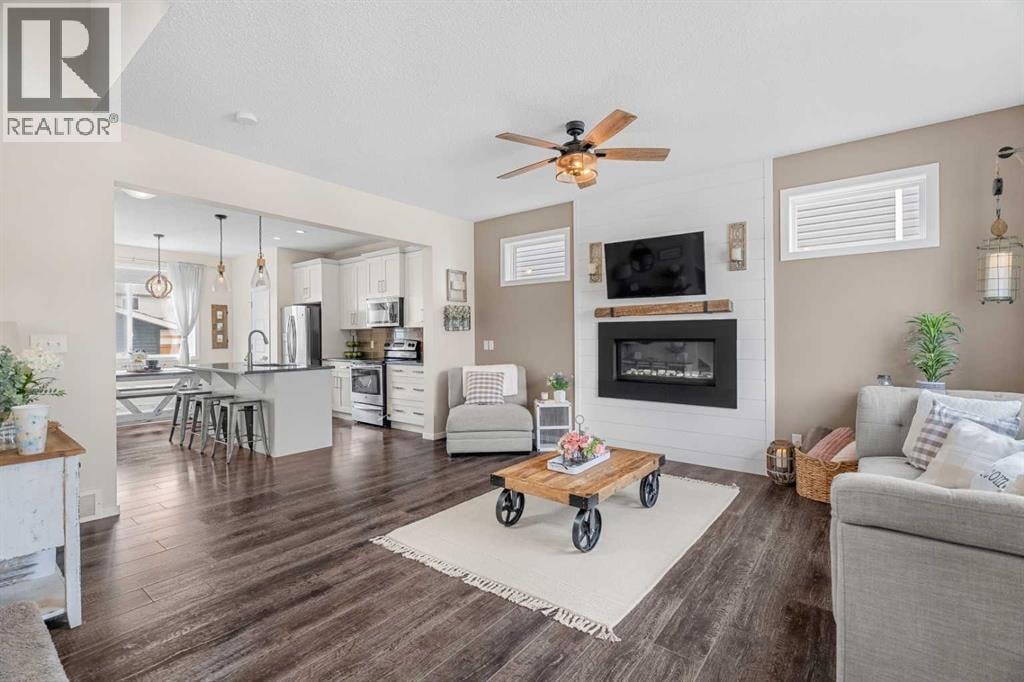 1717 Baywater Road SW — photo 4