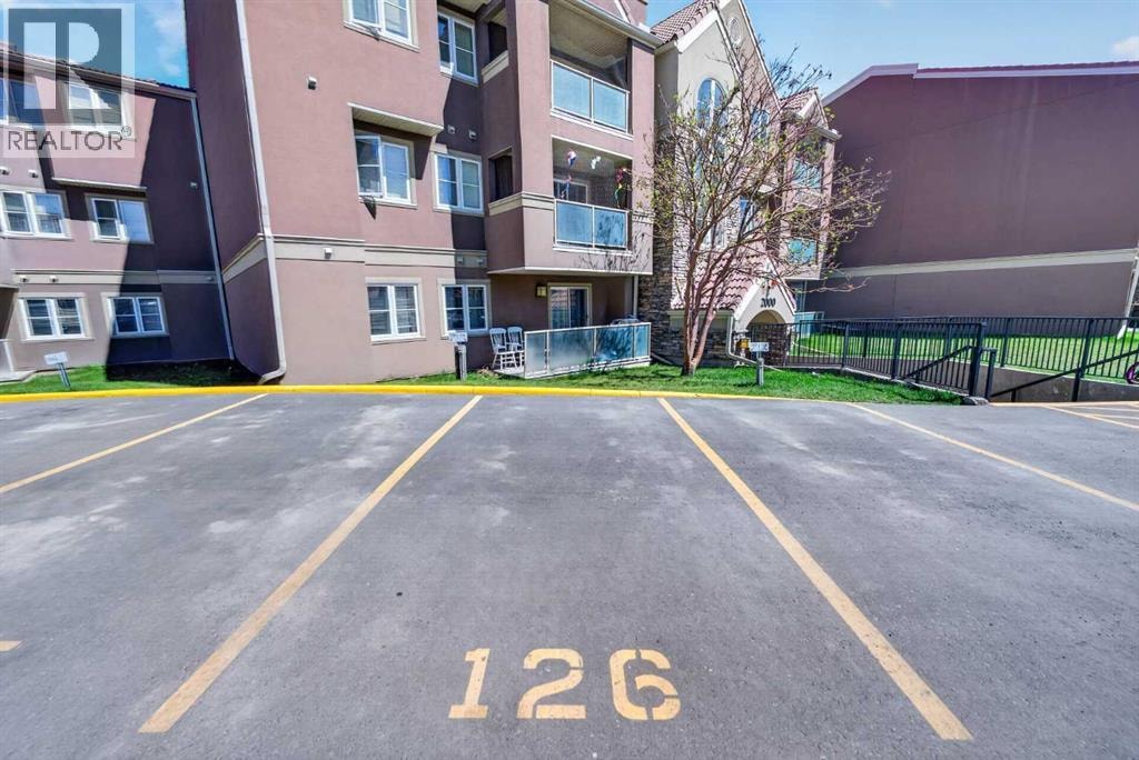 2031, 2031 Edenwold Heights NW — photo 34