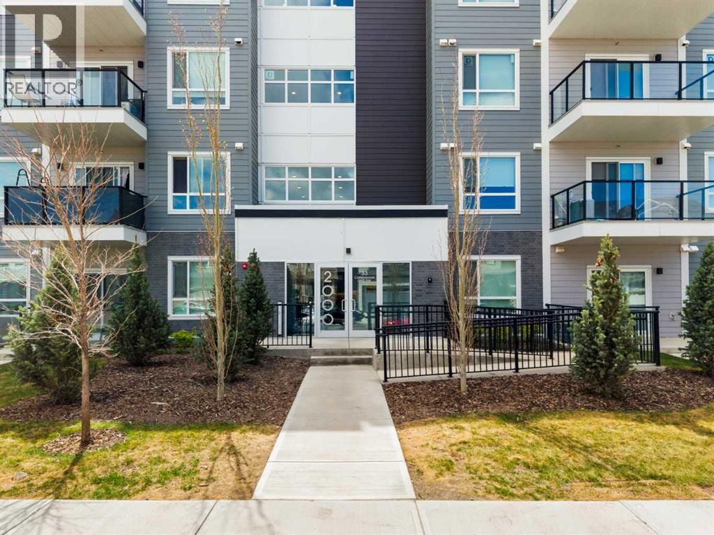 2213, 33 Carringham Gate NW — photo 34