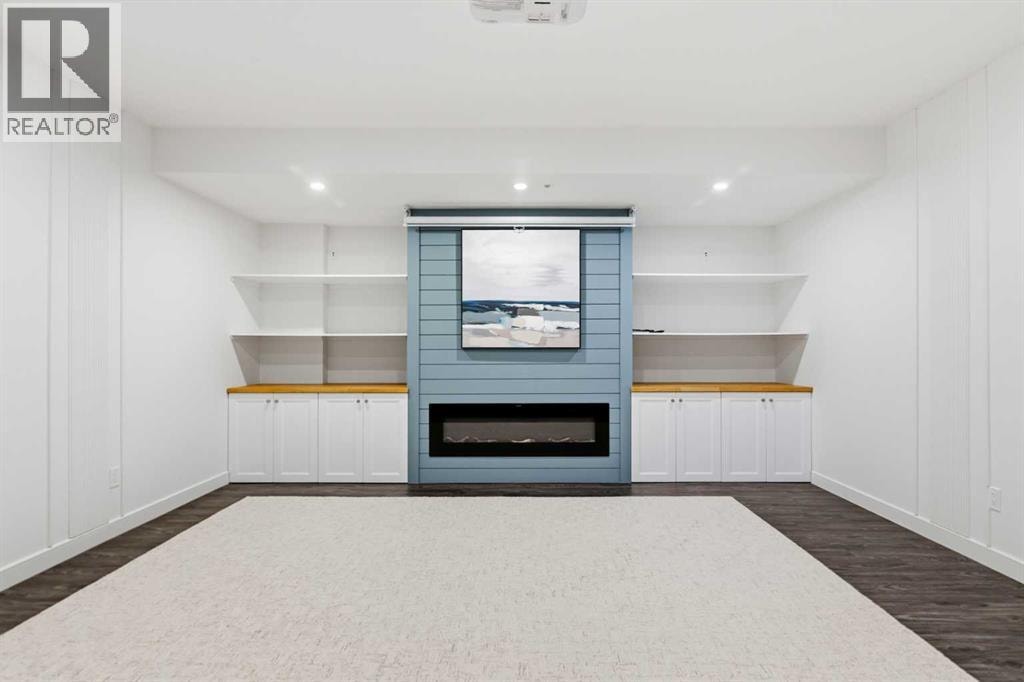 2052 46 Avenue SW — photo 35