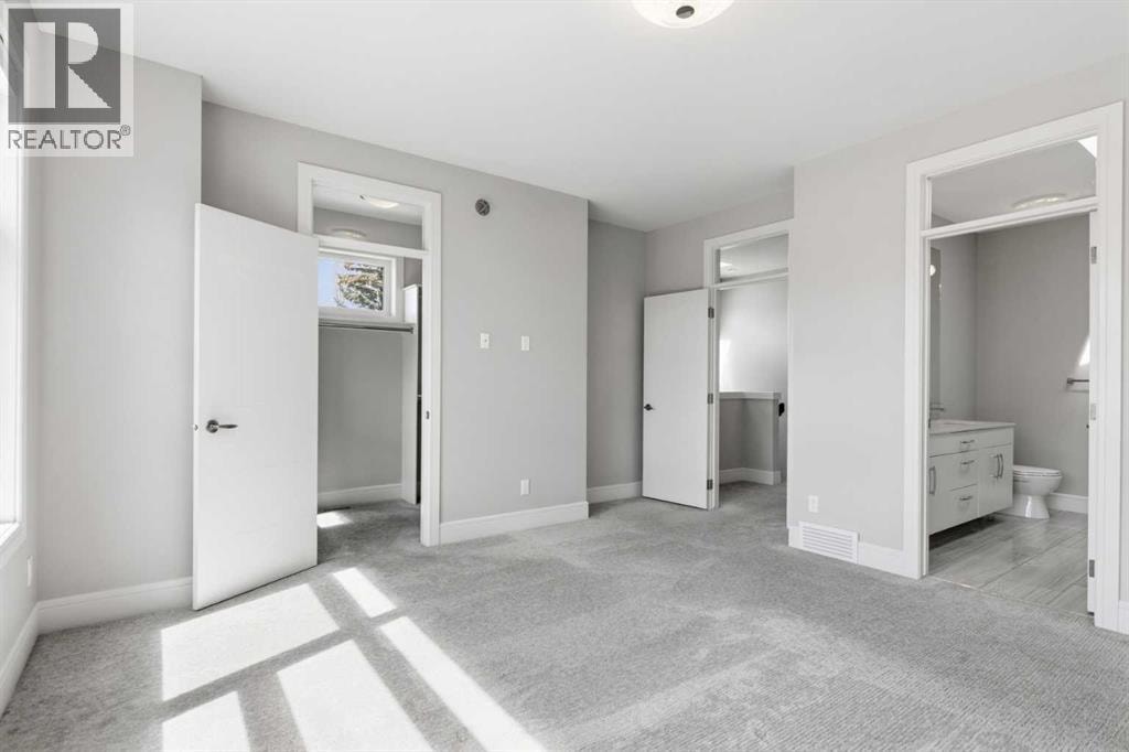 2052 46 Avenue SW — photo 25