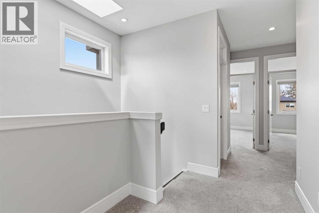 2052 46 Avenue SW — photo 19