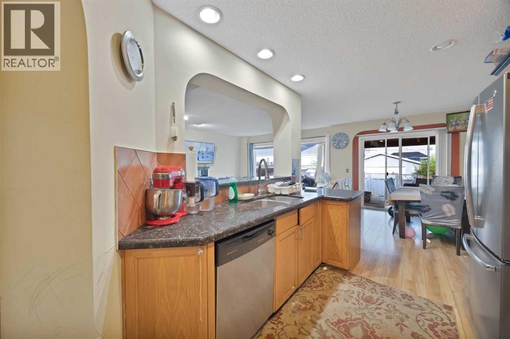 25 Martha's Meadow Place NE — photo 7