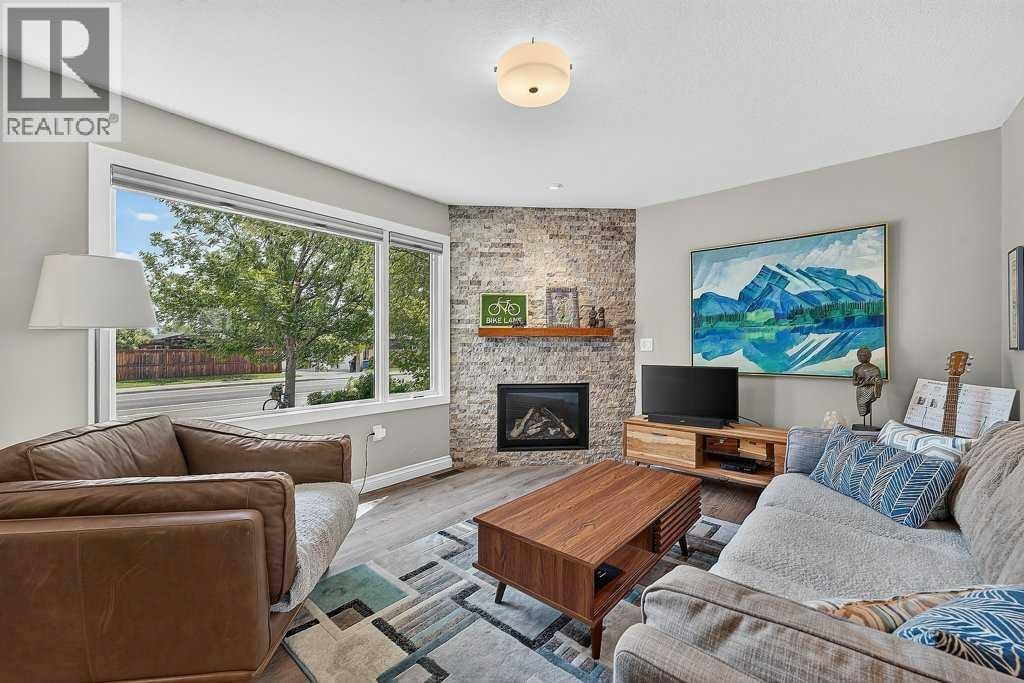 4673 20 Street SW — photo 3