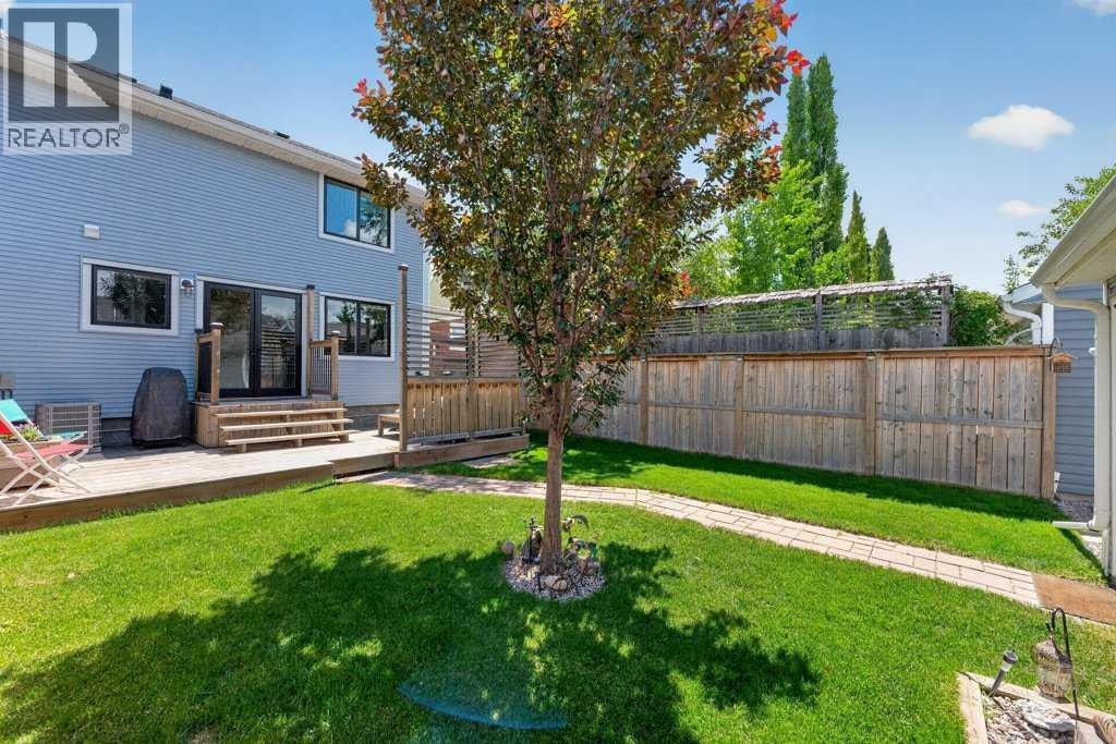 4673 20 Street SW — photo 37