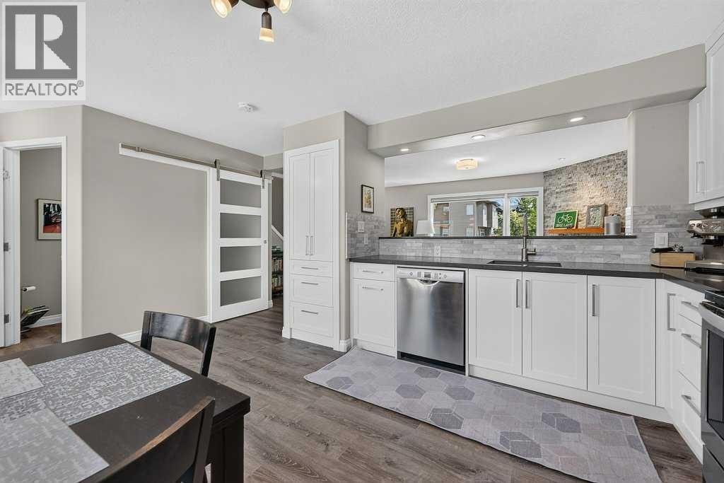 4673 20 Street SW — photo 15