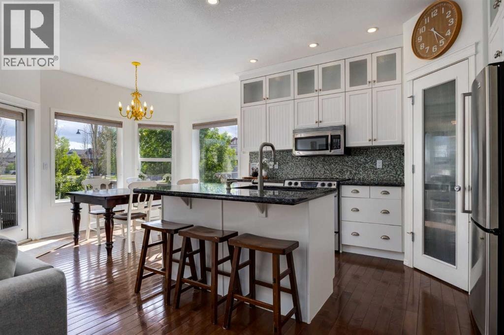 5 Brightonstone Grove SE — photo 2