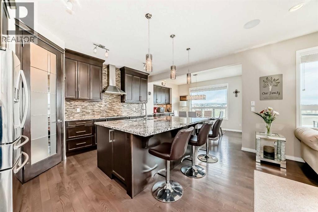 91 Nolanfield Crescent NW — photo 8
