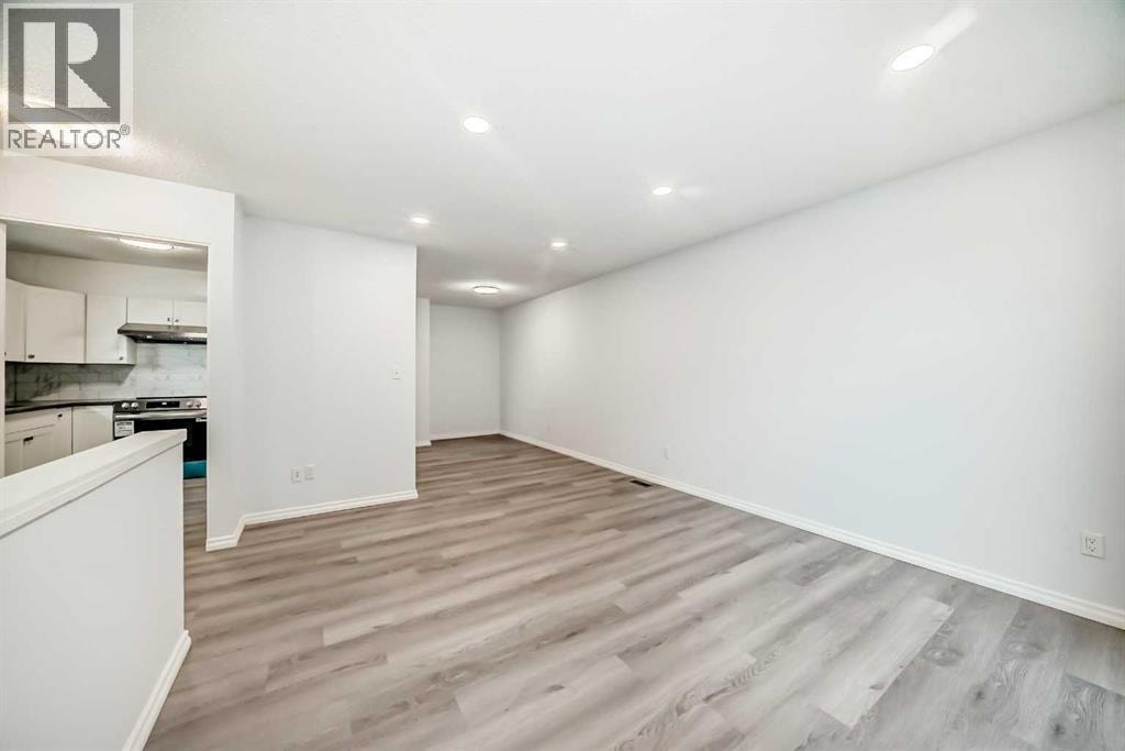 81 Bearberry Close NW — photo 14
