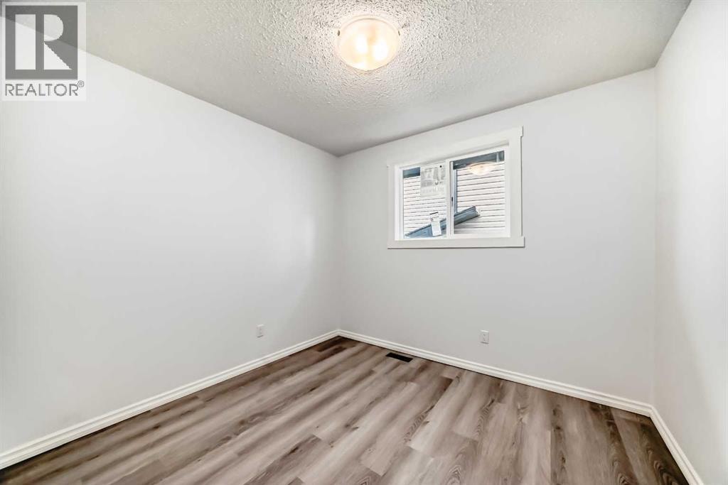 81 Bearberry Close NW — photo 22