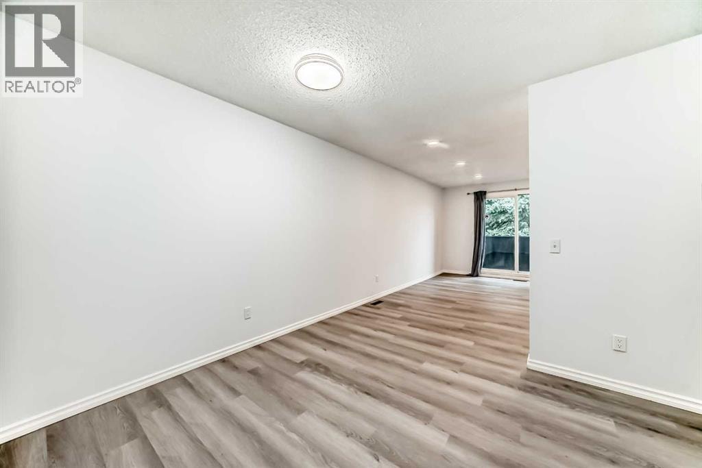 81 Bearberry Close NW — photo 17