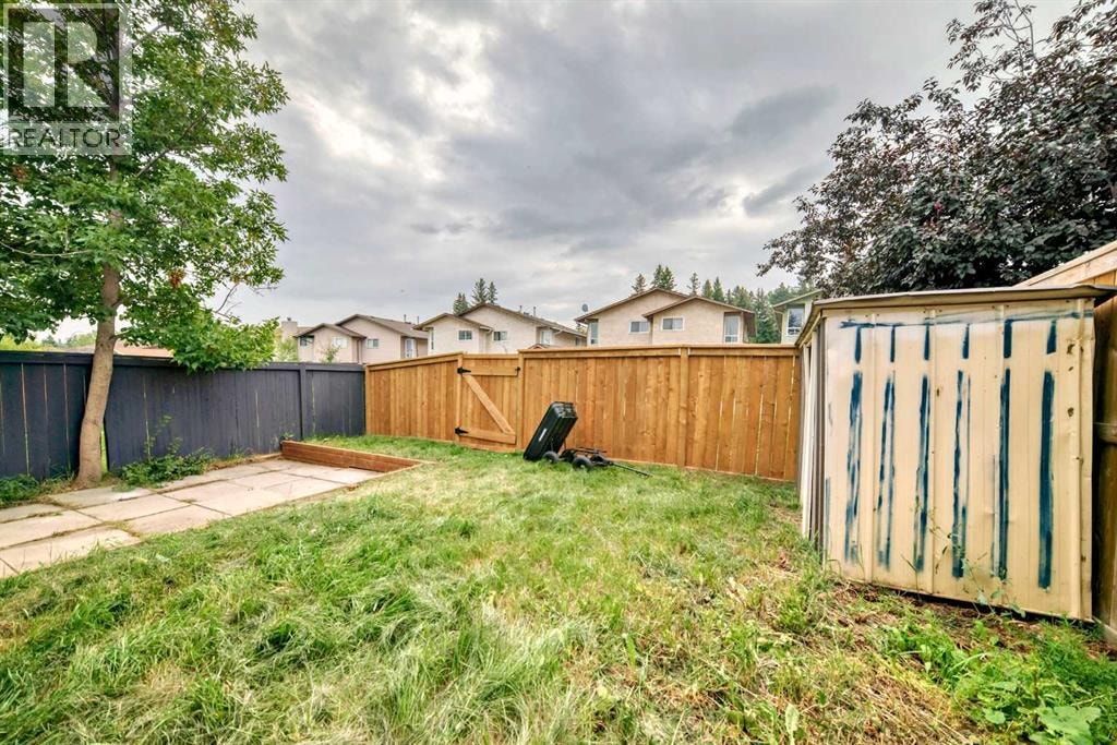 81 Bearberry Close NW — photo 39