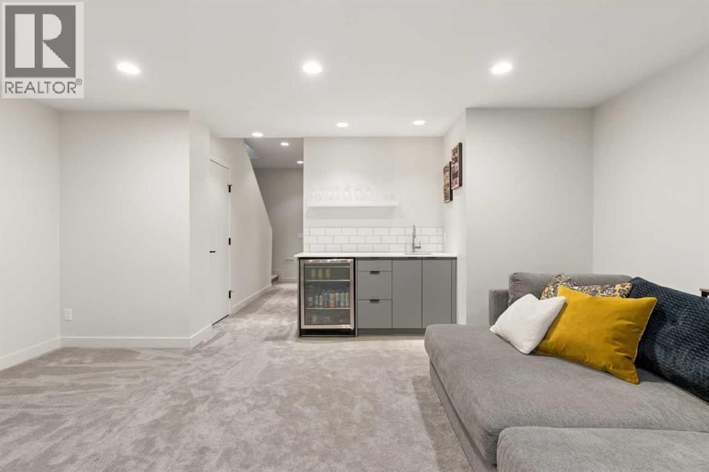 5406 21 Street SW — photo 40