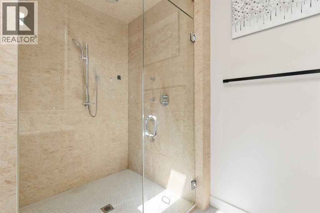 5406 21 Street SW — photo 25
