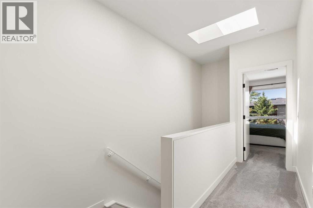 5406 21 Street SW — photo 18